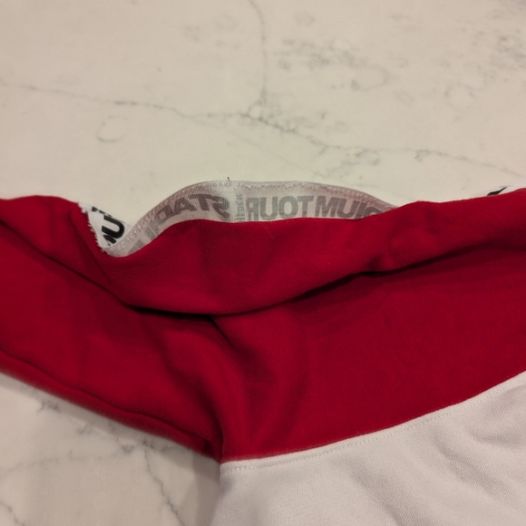 JUSTIN BIEBER STADIUM TOUR PURPOSE HOODIE ADULT UNISEX SIZE S - Picture 6 of 7